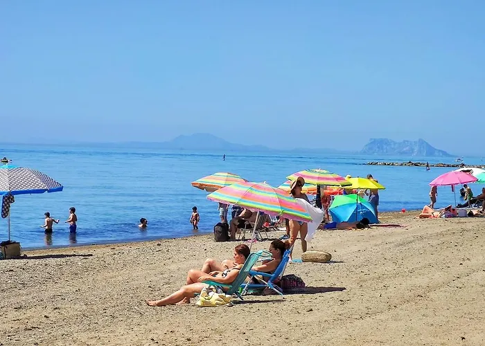 Spacious Beachfront Town House In With Fully Equipped Kitchen, Pools, Garden, Sea View