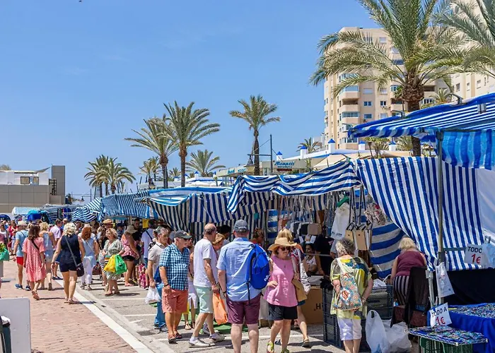 Spacious Beachfront Town House In With Fully Equipped Kitchen, Pools, Garden, Sea View Estepona