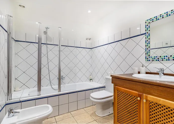 Spacious Beachfront Town House In With Fully Equipped Kitchen, Pools, Garden, Sea View Holiday home