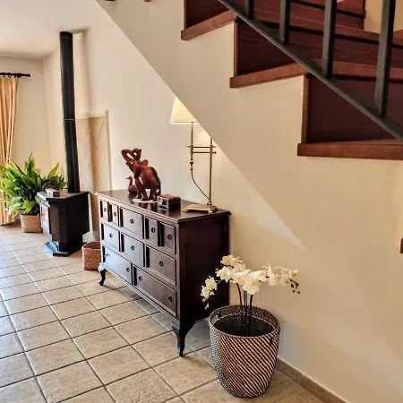 Spacious Beachfront Town House In With Fully Equipped Kitchen, Pools, Garden, Sea View * Estepona